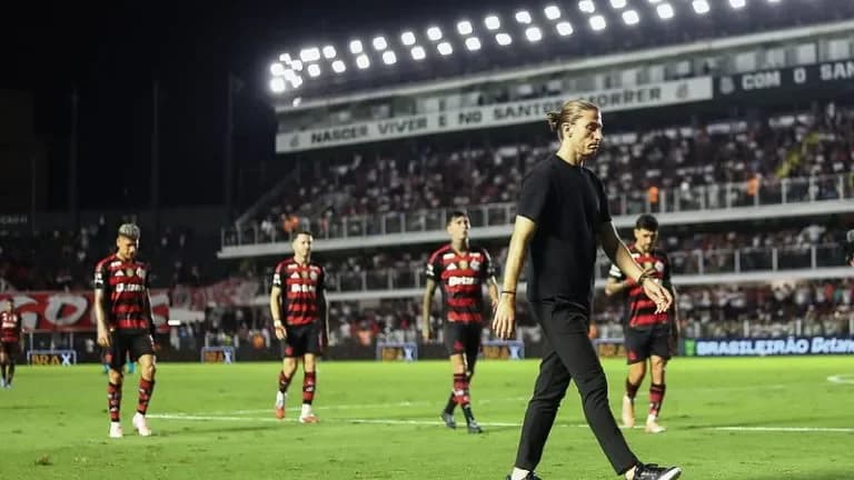 Esporte - Indireta após gol decisivo reacende críticas de técnico do Flamengo