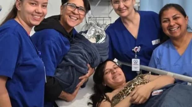 CANELINHA - Mãe dá à luz em parto de emergência