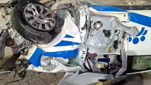 PORTO BELO - Motor de carro é arrancado após colisão violenta