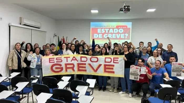 Servidores da Prefeitura de Navegantes em estado de greve
